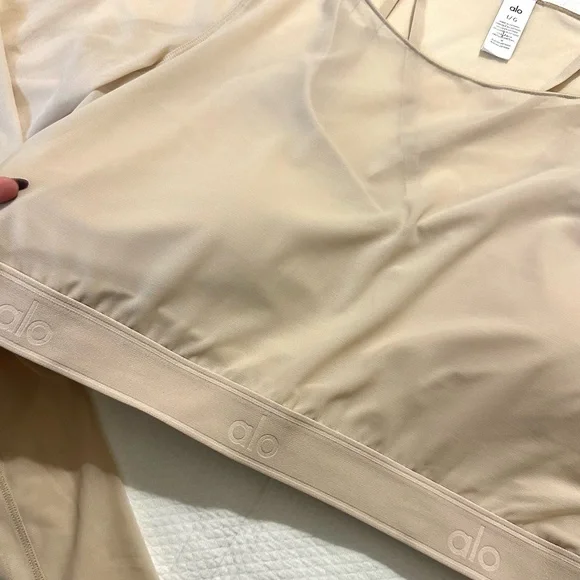 Alo Yoga Airlift Long Sleeve Ballet Dream Bra - Macadamia SZ Large